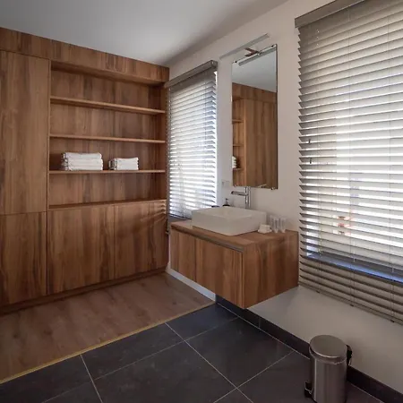 Boutique Appartementen Theodore 公寓 *